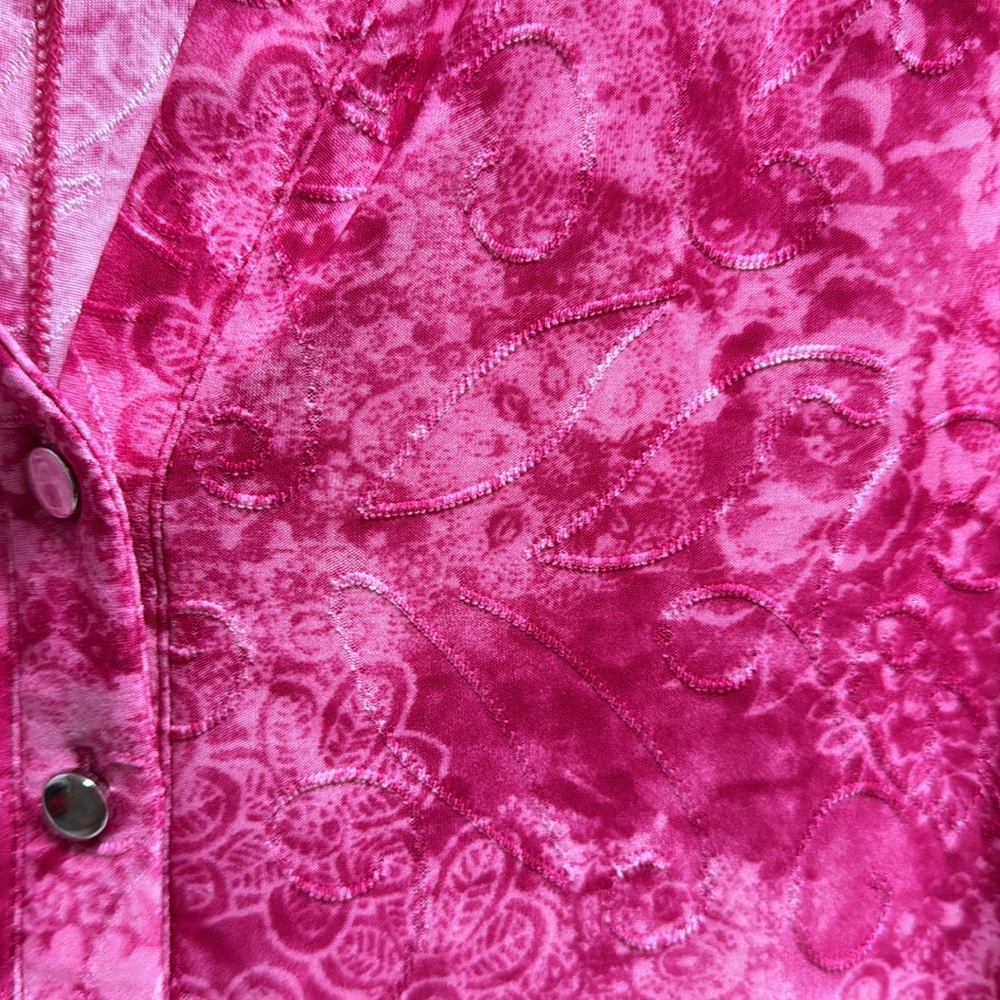 Woman’s L top by Notations. Fuchsia. 3/4 Sleeve. Never worn. - Picture 3 of 9